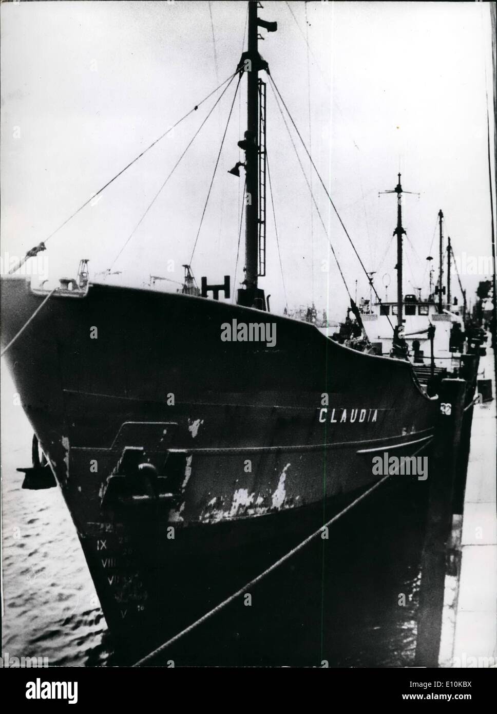 Apr. 04, 1973 - The Smuggler ship ''Claudia'' in Hamburg: On March 28th, soldiers and policemen of the Republic of Ireland captured the German freighter ''Claudia'' sailing under the colors of Cyprus, which was going to smuggle 250 rifles, 240 smaller weapons, mines and antitank grenade launchers to Ireland for the IRA. In the course of the transaction, six members of the underground, some of them in leading positions, were arrested. The ship was allowed to sail to Germany and arrived in Hamburg on April 2nd. The ''Claudia'' after its arrival in Hamburg. Stock Photo