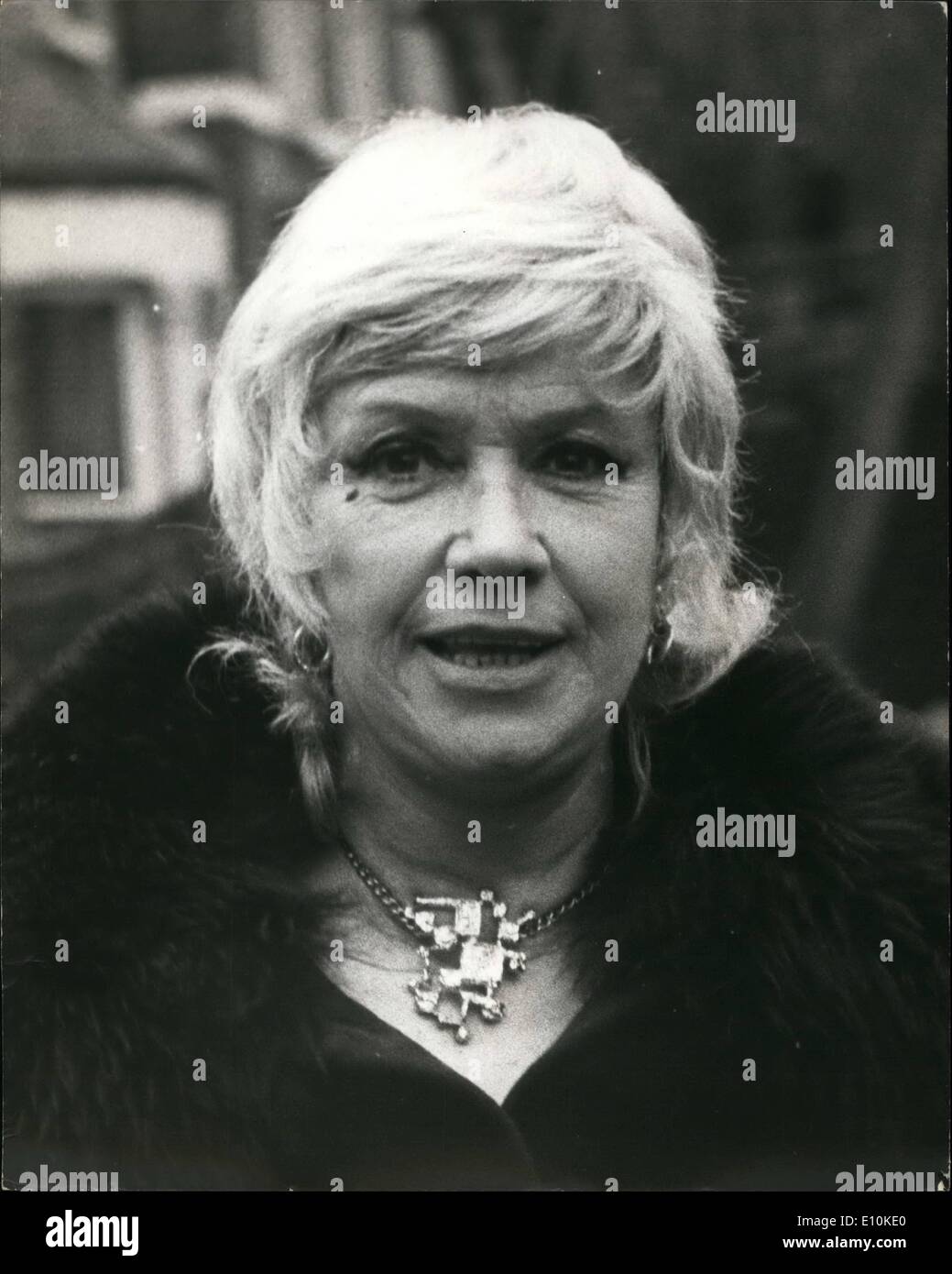May 05, 1973 - ''Bribery At BBC'' - 15 Arrested. The famous singer Dorothy Squires was arrested today in connection with allegations that BBC producers were bridbed to broadcast pop records. Warrants were issued for the detention of 14 other people, including Janie Jones, West End hostess and former model. Photo Shows:- Singer Dorothy Squires. Stock Photo