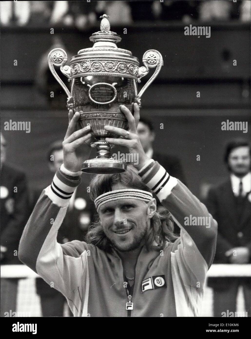Jul. 08, 1973 - Bjorn Borg Wins The Wimbledon Title For The Third Time Running To Equal Fred Perry's Record: Today on the centre court at Wimbledon Bjorn Borg won the men's singles title by beating Jimmy Conlor 6-2 6-2 6-3. This makes it three on a row for Borg making him only the second player in the history of the game to do this, the other is the famous Fred Perry. Photo shows Bjorn Borg holds up the trophy on the centre court at Wimbledon this afternoon after beating Jimmy Connors 6-2 6-2 6-3. Stock Photo