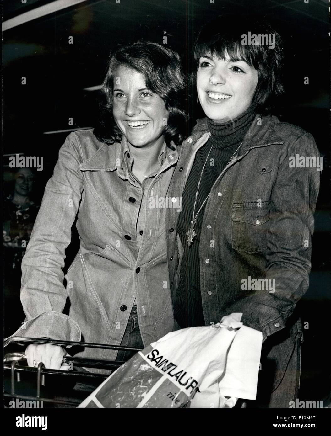 Jun. 06, 1973 - The Garland Sisters Present Their Great Airport Double Act The Garland Girls were the star performers at London's Heathrow Airport yesterday. Lorna Luft, 20 year old singer and daughter of Judy Garland, flew in from America. And Liza Minnelli, her 27 year old superstar stepsister, was there to greet her with squeals of delight. Photo Shows: Liza and Lorna in happy mood when they at Heathrow Airport yesterday. Stock Photo