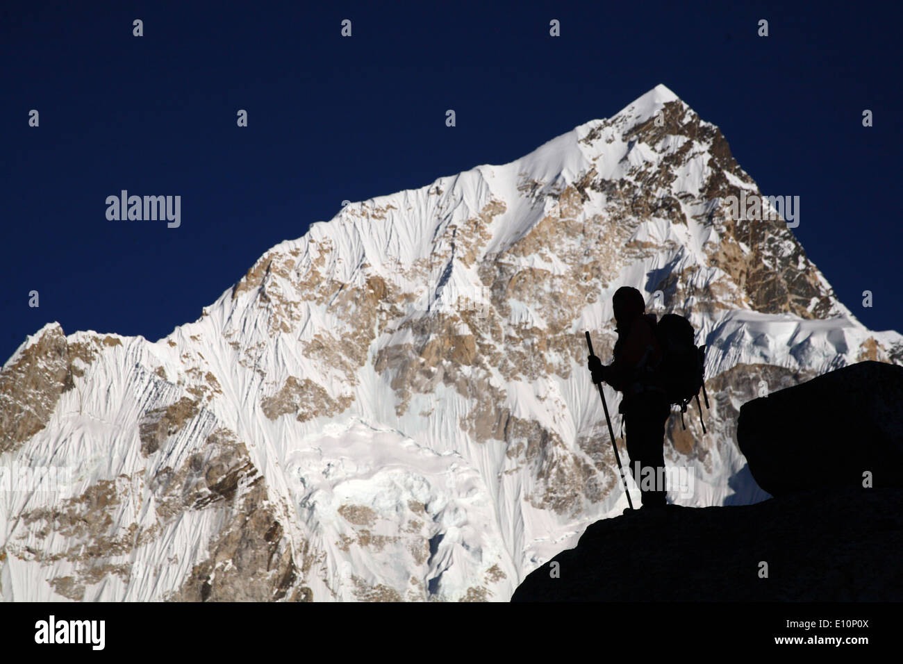 Backpacking in Nepal Stock Photo Alamy