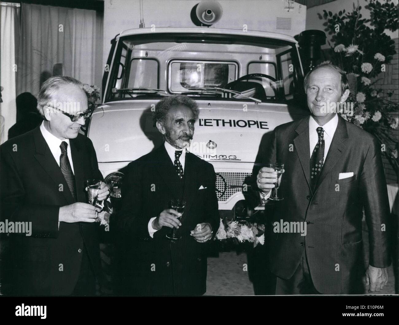 Sep. 09, 1973 - The emperor of Ethiopia on private visit to Federal Republic of Germany: On this private visit emperor Haile Selassie came to Stuttgart on Sept. 11, 1973. He also visited the near by Daimler-Benz factory in Unterturkheim, where he received a Daimler-Benz-Unimog (small truck) as a present. Our photo was taken at this occasion. Ops.: Emperor Haile Selassie (centre) with the President of Baden-Wurttemberg, Dr. Hans Filbinger (r) and chief executive Dr. Zahn. Stock Photo