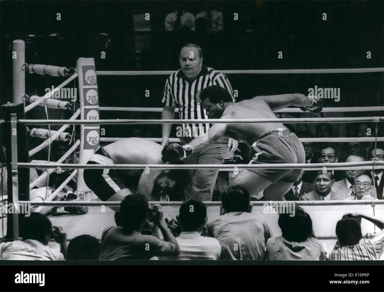 Sep. 09, 1973 - Big Fight Fiasco In Tokyo: World heavyweight champion George Foreman, disposed of his Puerto Rican Challenger Joe ''King'' Roman by a knockout within two minutes of the first round of their scheduled 15-round world title fight in Tokyo. The fight has been called a mismatch, and immediately raised questions why the match was ever allowed to take place. It was the first heavyweight title match to staged in Japan, and Yen 50,000 (almost 5) was paid for ringside seats, many want their money back, or will settle for half, and called the fight a fraud Stock Photo
