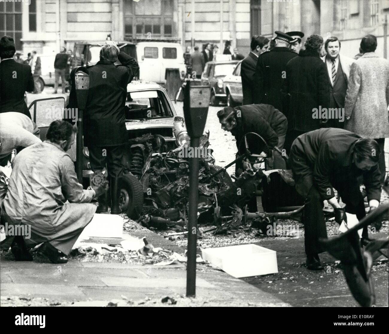 Car bomb explosion bomb hi-res stock photography and images - Alamy