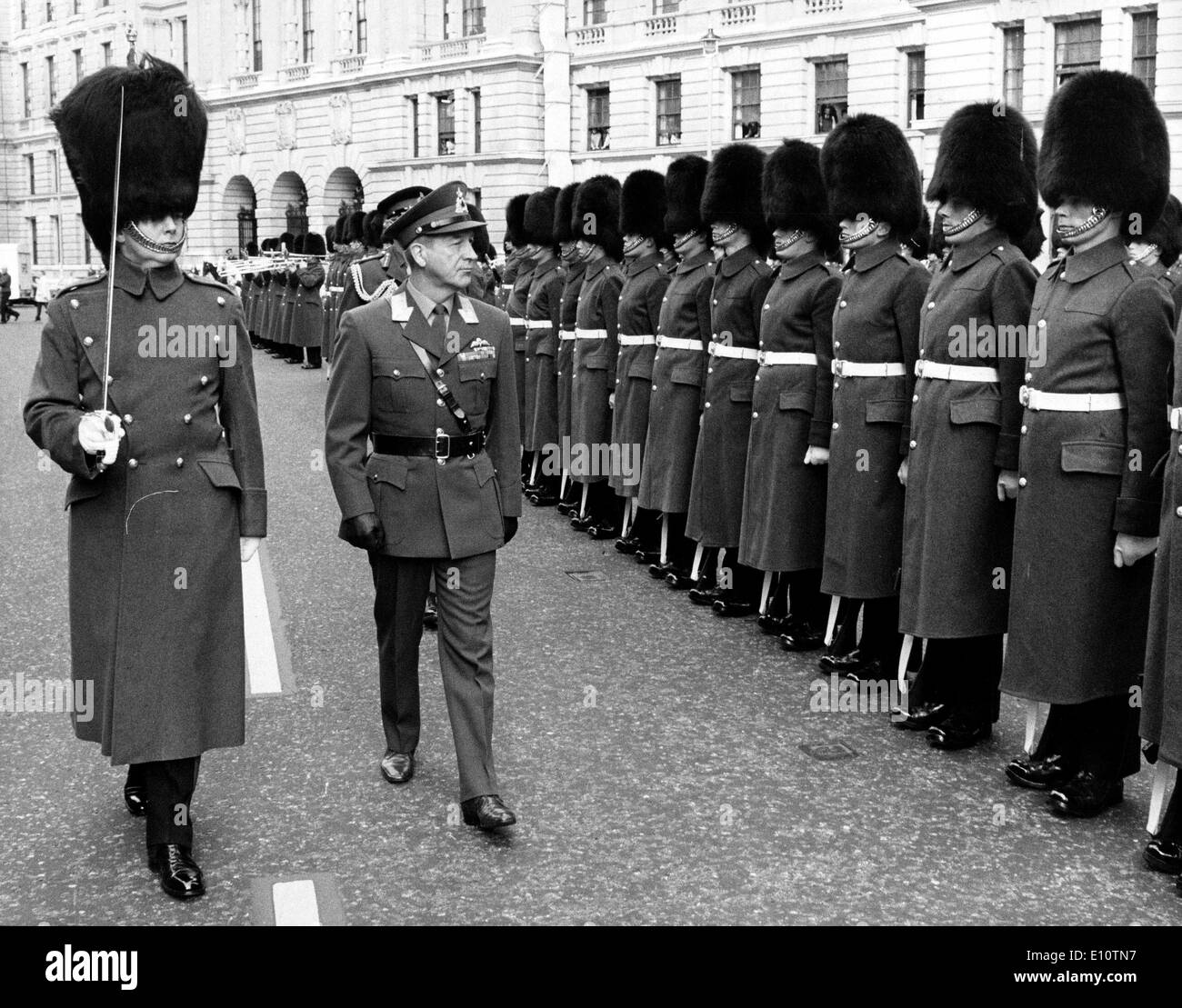 Major General O.J. BANGSTAD, Inspector General of the Norwegian Army, inspecting 2nd Battalion Coldstream Guards in UK Stock Photo