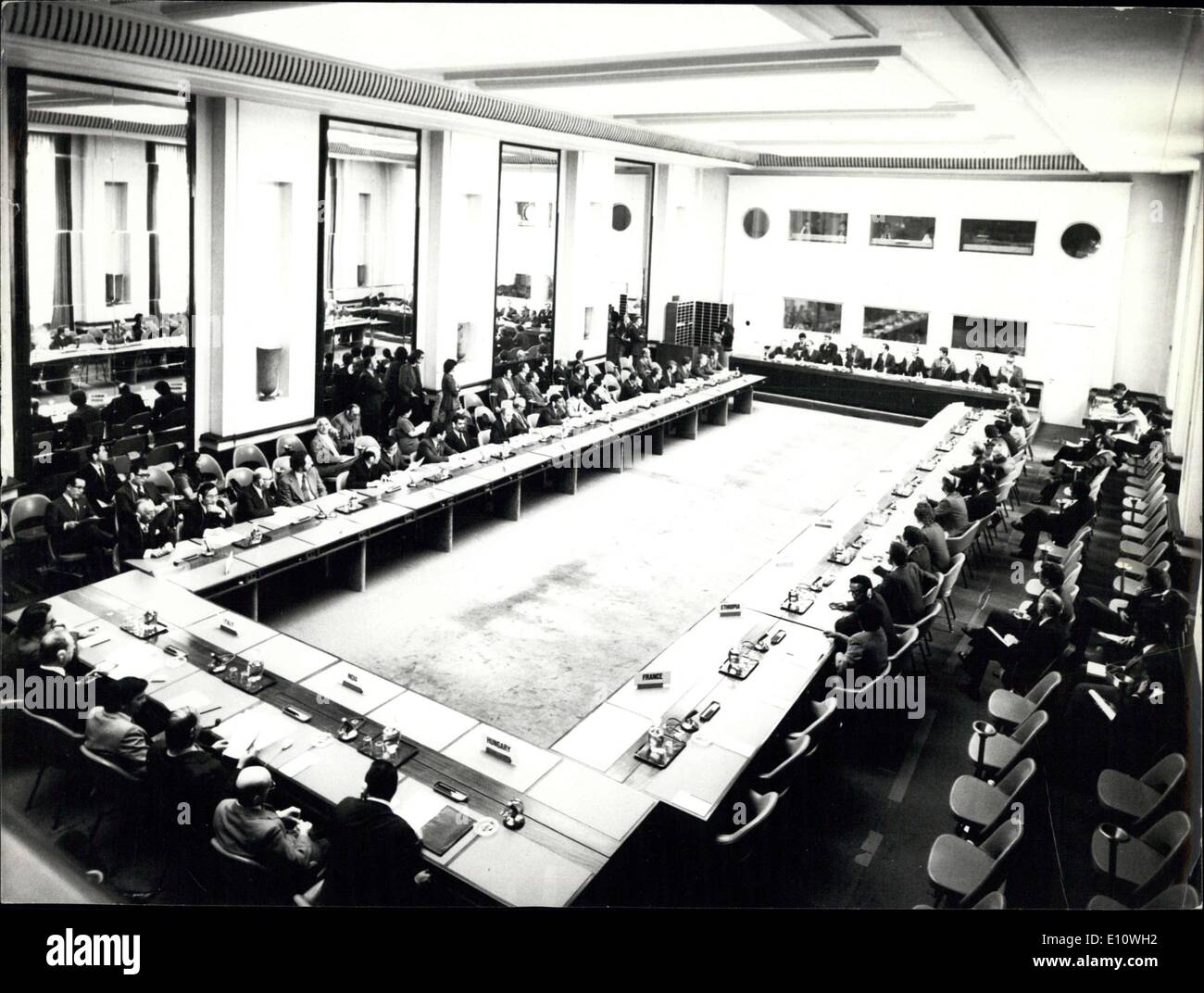 Disarmament conference geneva hi-res stock photography and images - Alamy