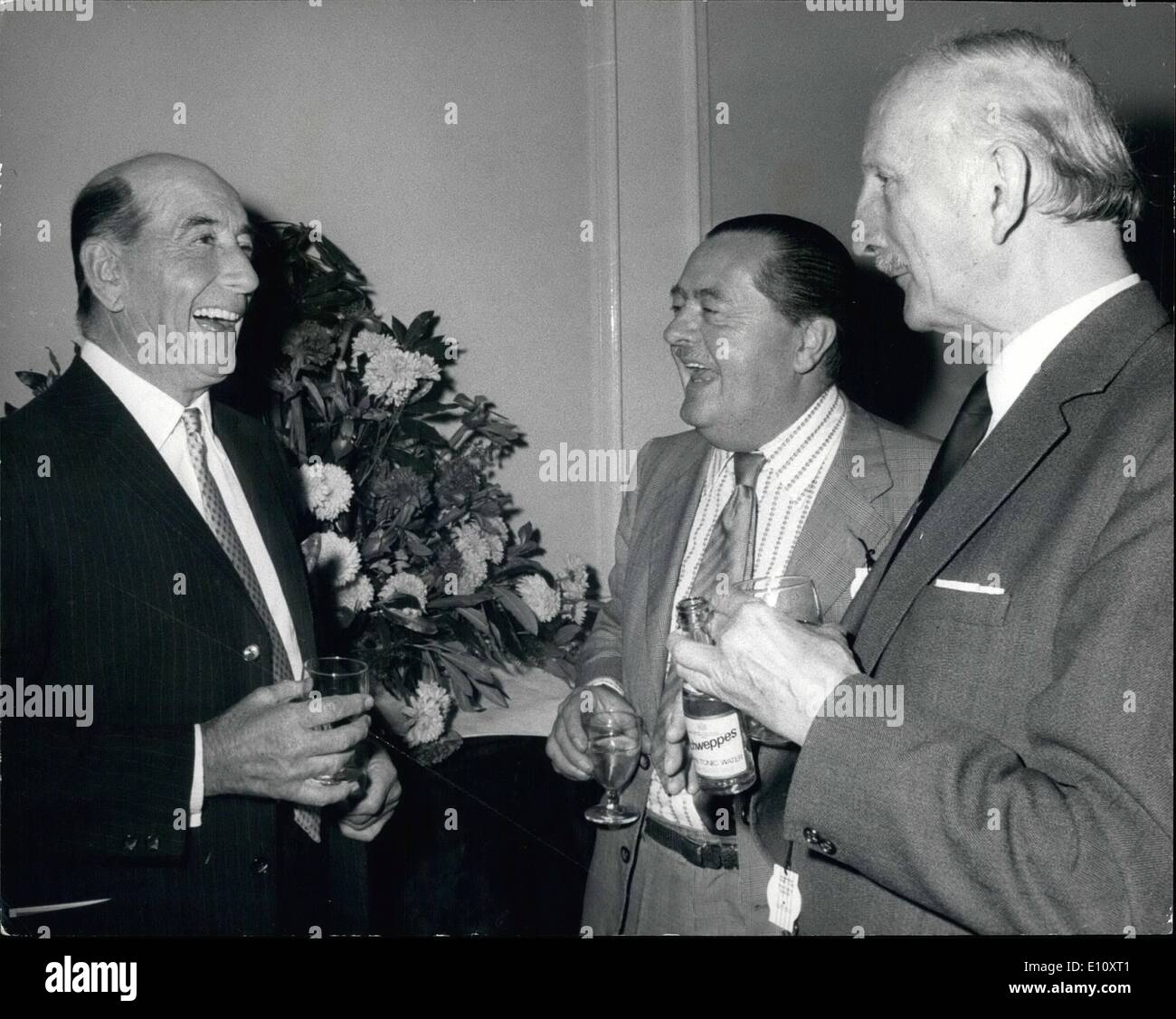 May 31, 1974 - May 31st, 1974 Derby luncheon at Kempton Park. The Annual Press Club Derby luncheon was held today at Kempton Park racecourse. Keystone Photo Shows: Enjoying a Ã¢â‚¬Ëœjoke' at the luncheon today are (L to R): Captain Ryan Price, trainer of Derby entrant Ã¢â‚¬ËœGiocometti; Sir William Barnetson, President of the London Press Club and Mr. Frank Coven, Director of United Race Courses. Stock Photo
