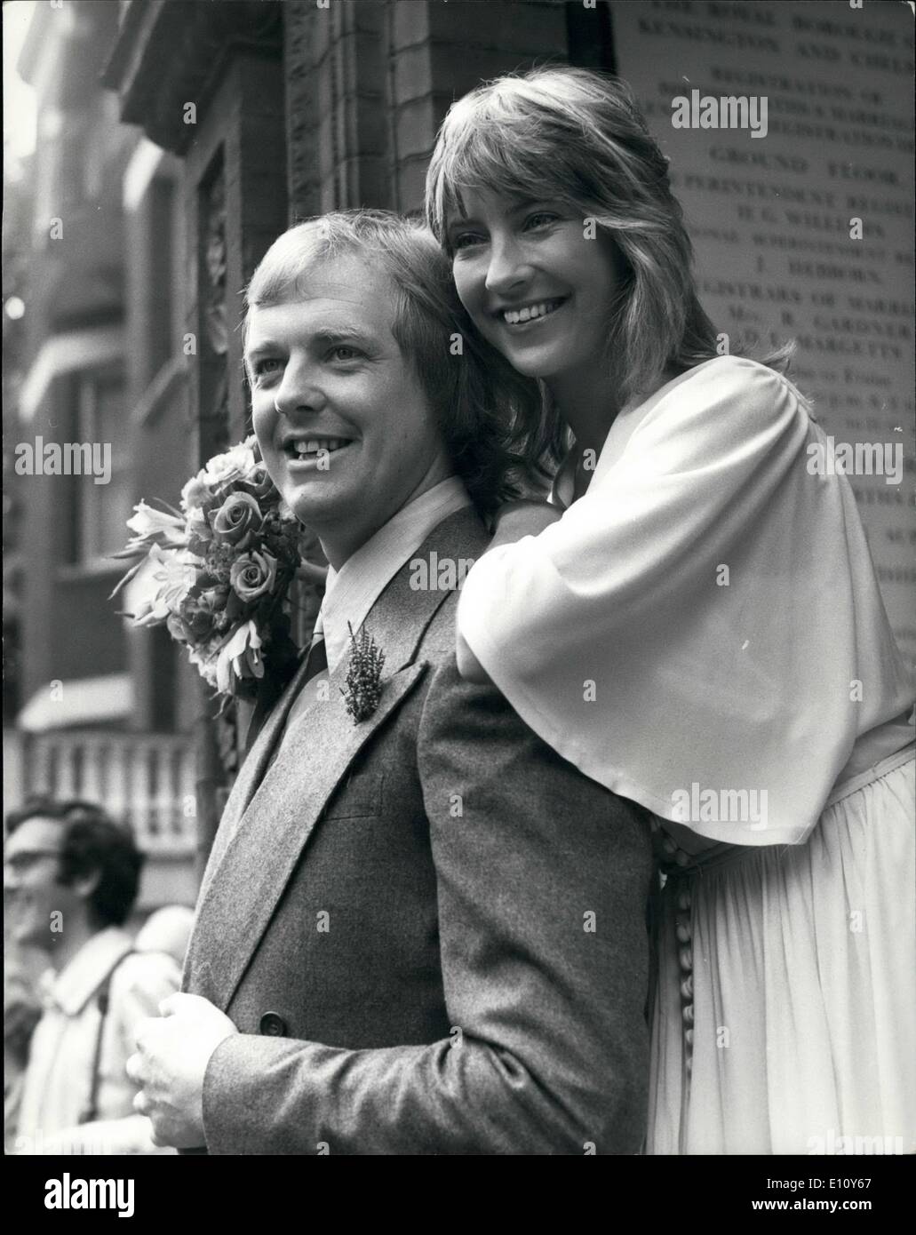 Aug 19 1974 August 19th 1974 Mr Superstar Marries A A A œ Tim Stock Photo Alamy