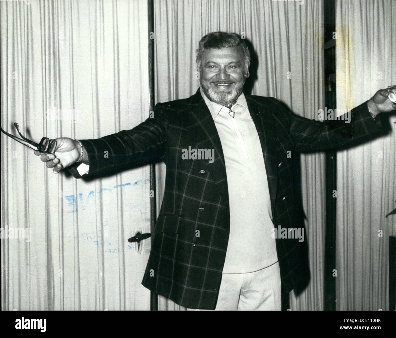 Nov. 11, 1974 - Frankie Lane In London: American Singer Frankie Laine has arrived in London to undertake a British tour, which will include two concerts in London. Photo Shows Frankie Laine pictured at a reception in London today. Stock Photo