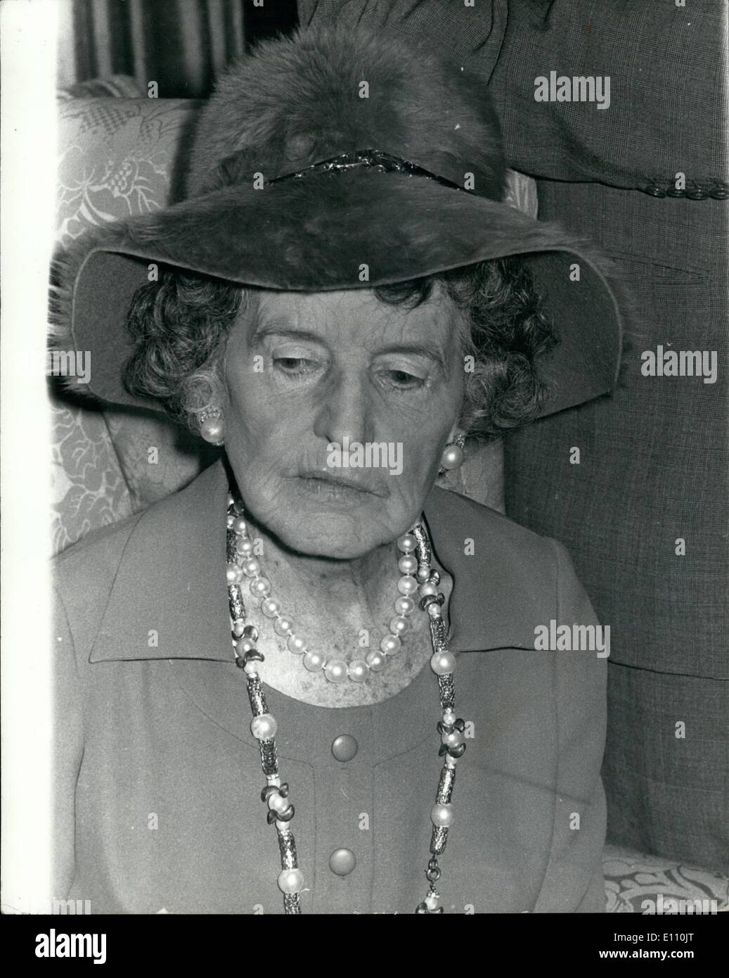 Nov. 11, 1974 - Mrs. Rose Kennedy in London: Photo shows Mrs. Rose Fitzgerald Kennedy, 84, matriarch of the American clan, seen Stock Photo