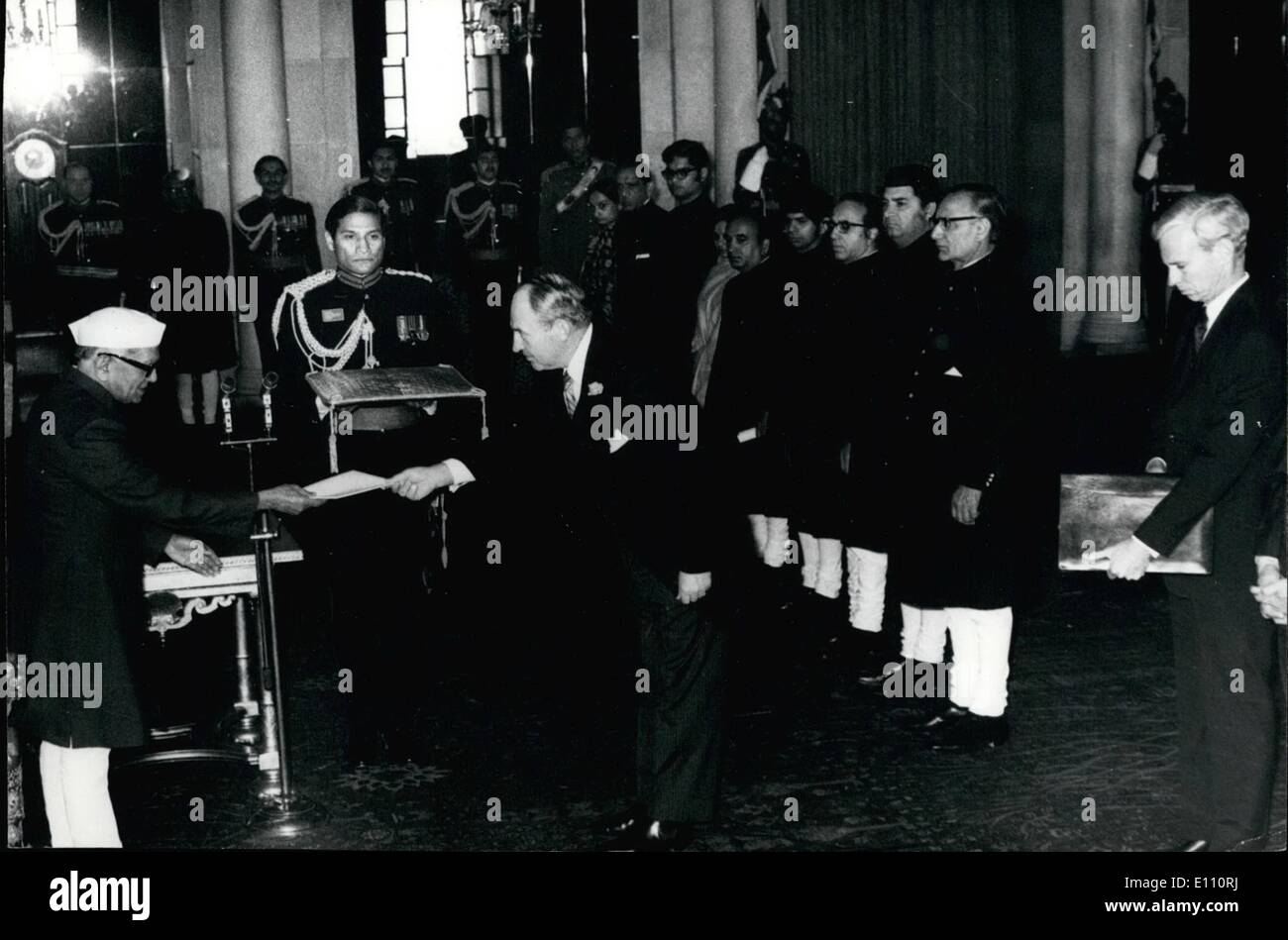 Mar. 03, 1975 U.S. Ambassador Mr. William B. Saxbe presenting his