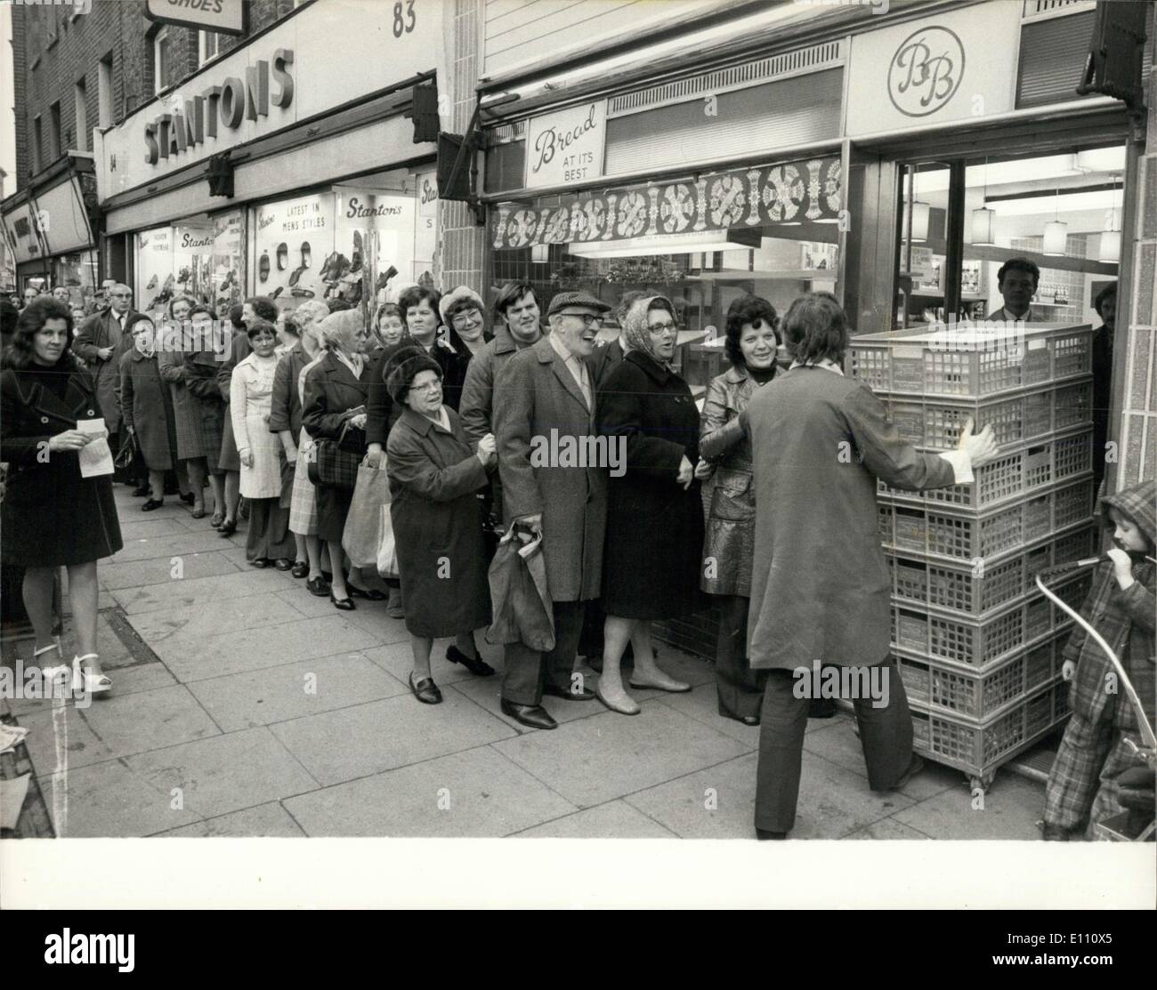 Dec. 03, 1974 December 3rd, 1974 Bread shortage owing to strike Ã¢â‚¬
