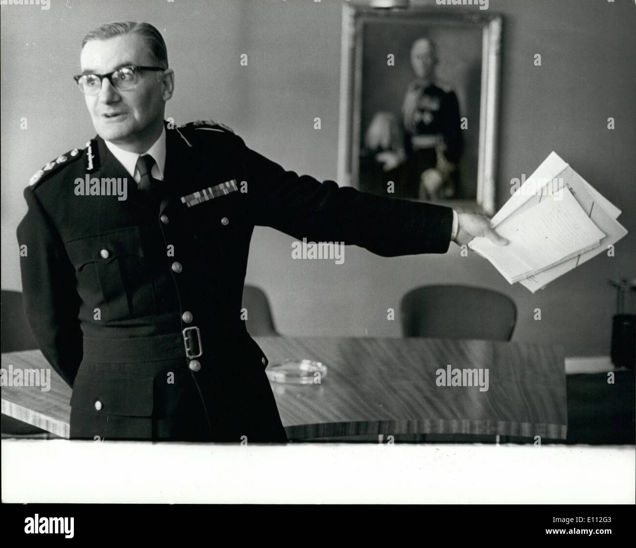 Jun. 06, 1975 - Metropolitan Police Commissioner holds press conference ...