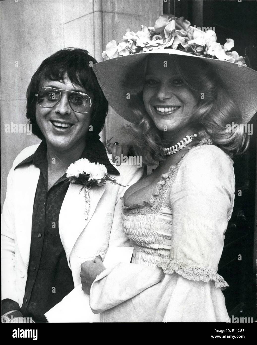 Jun. 06, 1975 - Hairdresser Casanova marries top model. Hairdresser ...