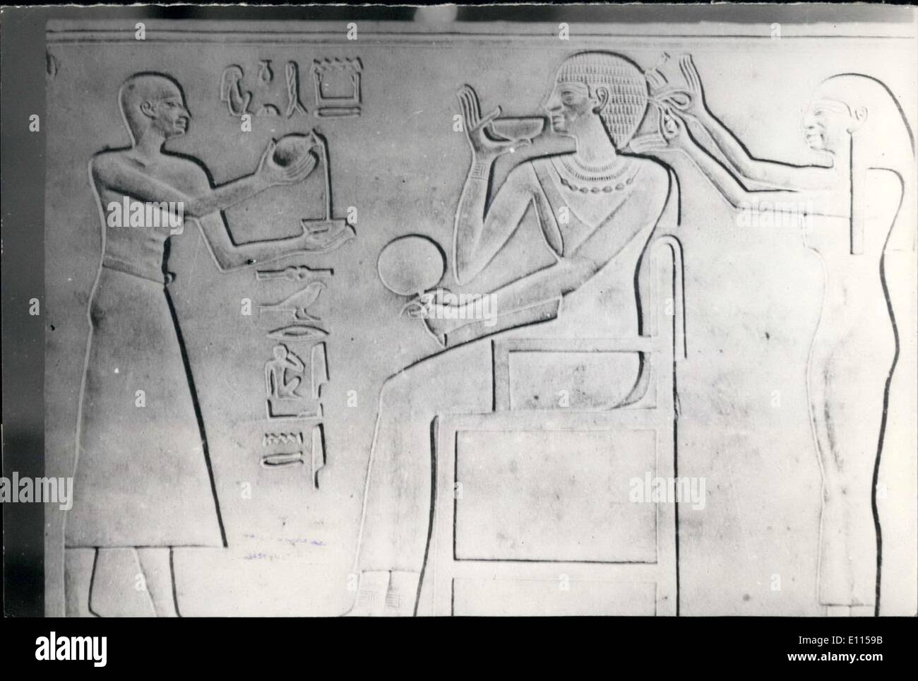 Sep. 09, 1975 - Modern Woman of Ancient Times: A drawing on papyrus showing Queen Clot, wife of Farao amen Hoteb, making her make up. A maid is dressing her hair, and Sep. 09, 1975 - Modern Woman of Ancient Times: A drawing on papyrus showing Queen Clot, wife of Farao amen Hoteb, making her make up. A maid is dressing her hair, and