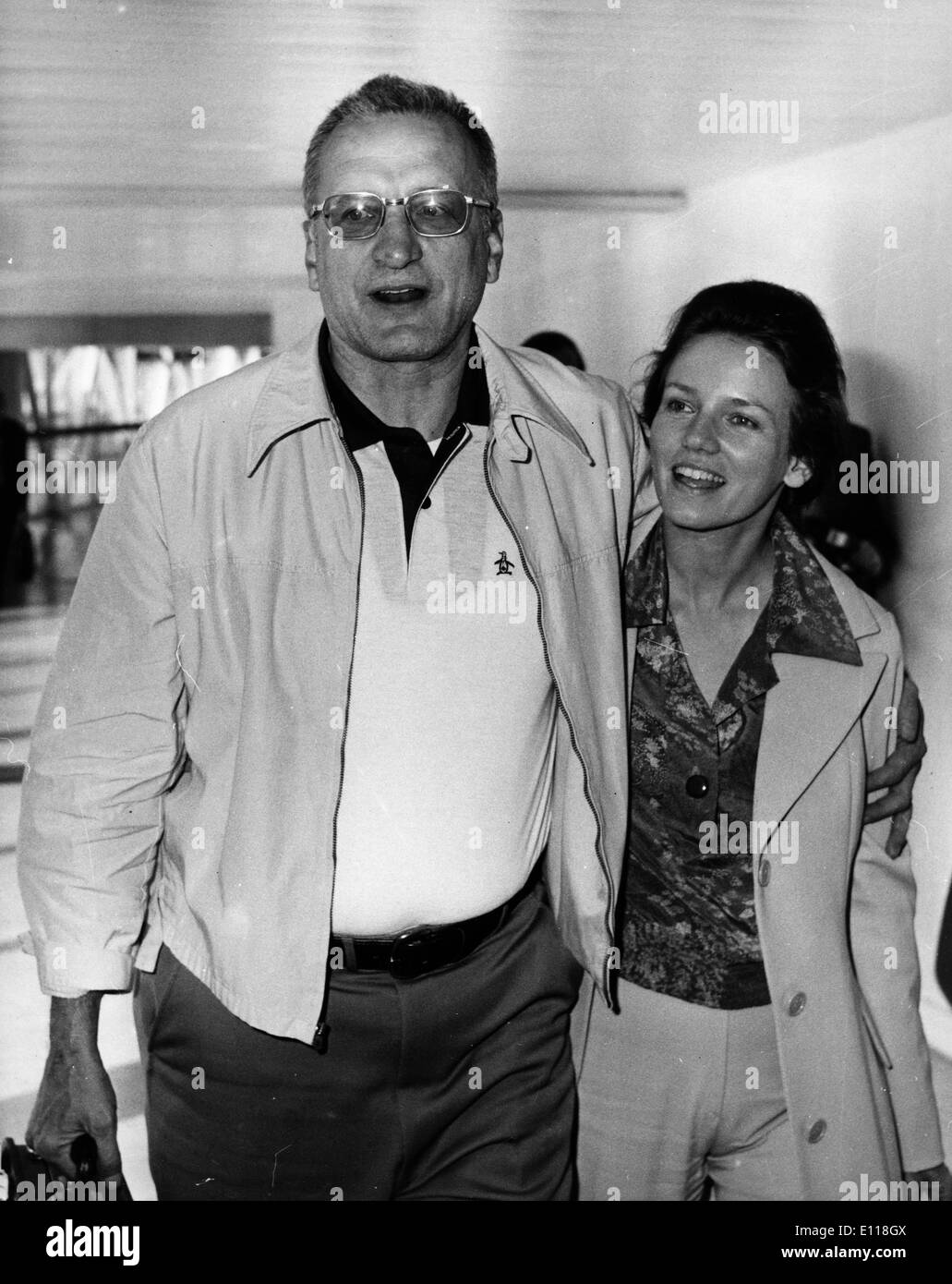 Apr 20, 1976; London, England, UK; Actor GEORGE C. SCOTT (1927-1999) and his wife actress TRISH VAN DERVERE arriving to Heathrow Airport.. (Credit Image: KEYSTONE Pictures USA/ZUMAPRESS.com) Stock Photo