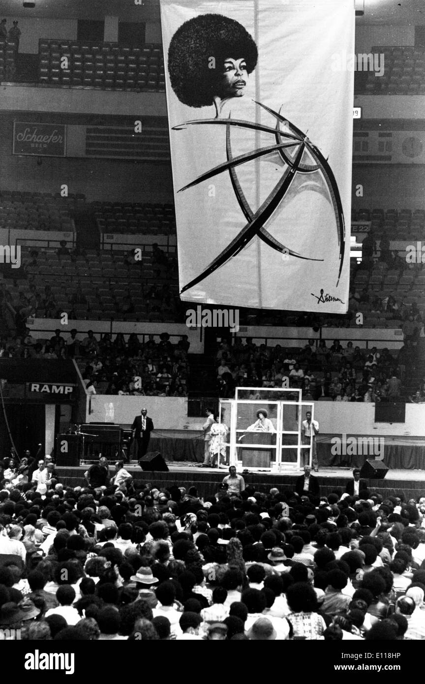 Activist Angela Davis speaks at Madison Square Garden Stock Photo