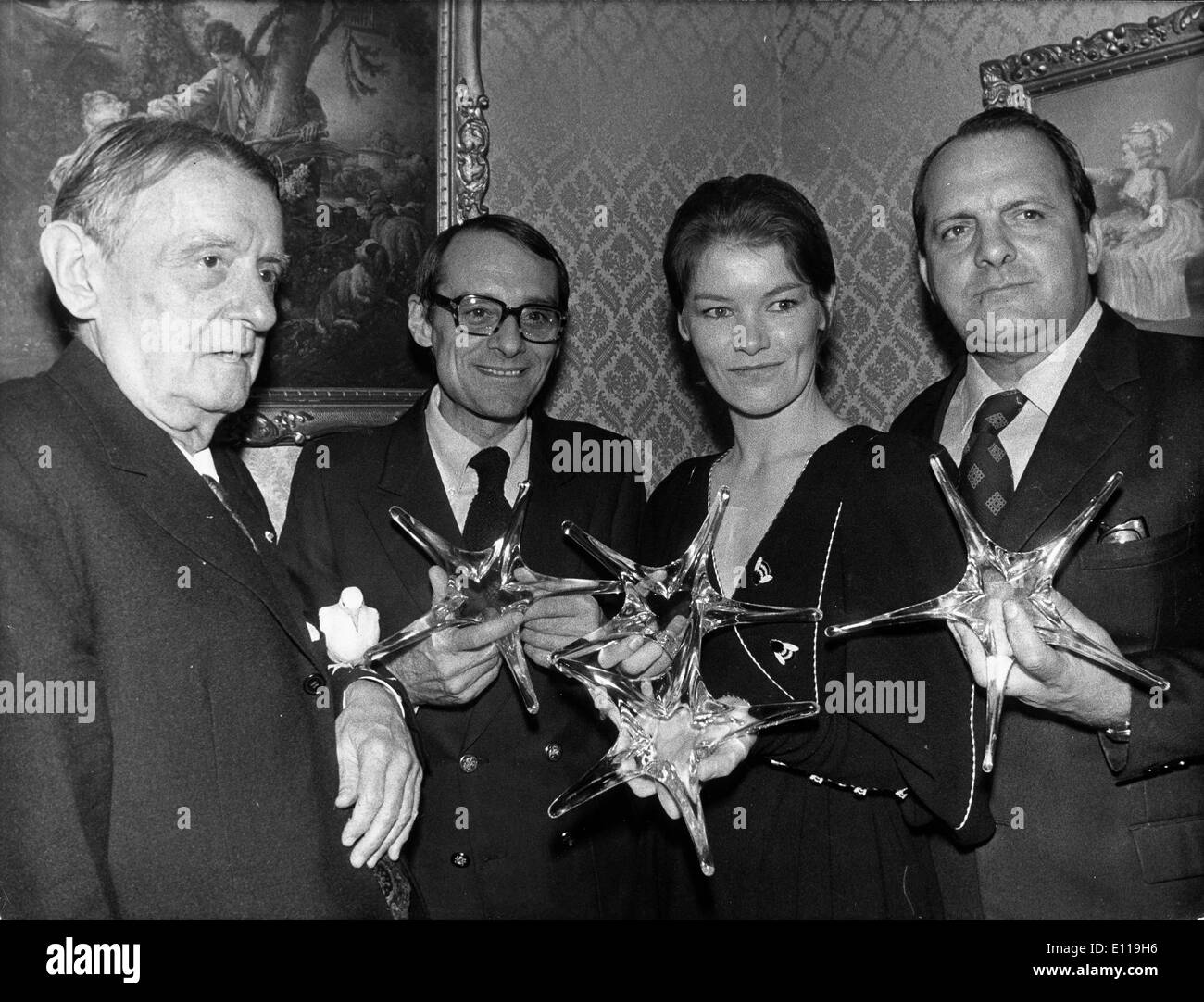 Actress Glenda Jackson and others win awards Stock Photo