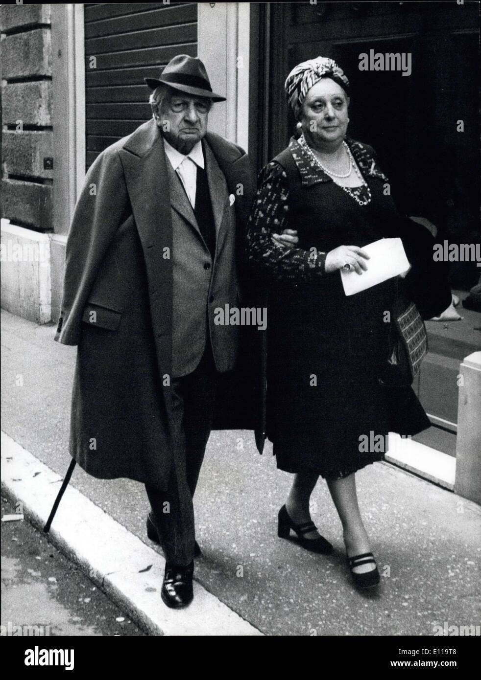 May 06, 1976 - The well known painter Giorgio De Chirico recently admitted at the French Academy, seen walking along Via Condotti accompanied by his friend signora Silvana Samartino. Stock Photo