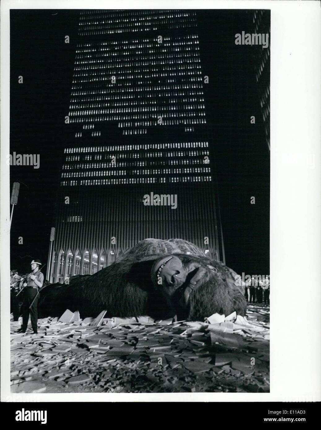 Jun. 06, 1976 - King Kong filming at World Trade Center new production by Dino de . Photo shows beauty: Jessica Lange. Stock Photo