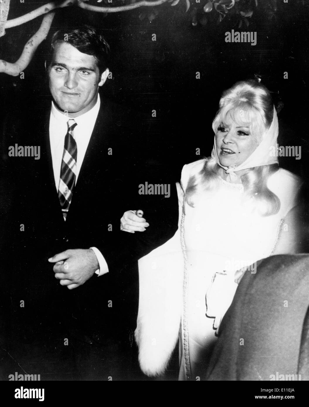 Sep 21, 1977; Los Angeles, CA, USA; Hollywood sexpot of film and Broadway during the 1930s, was born on 8/17/1893 in Brooklyn, New York. Pictured at 76 years old out for the night in Hollywood.. (Credit Image: KEYSTONE Pictures USA/ZUMAPRESS.com) Stock Photo