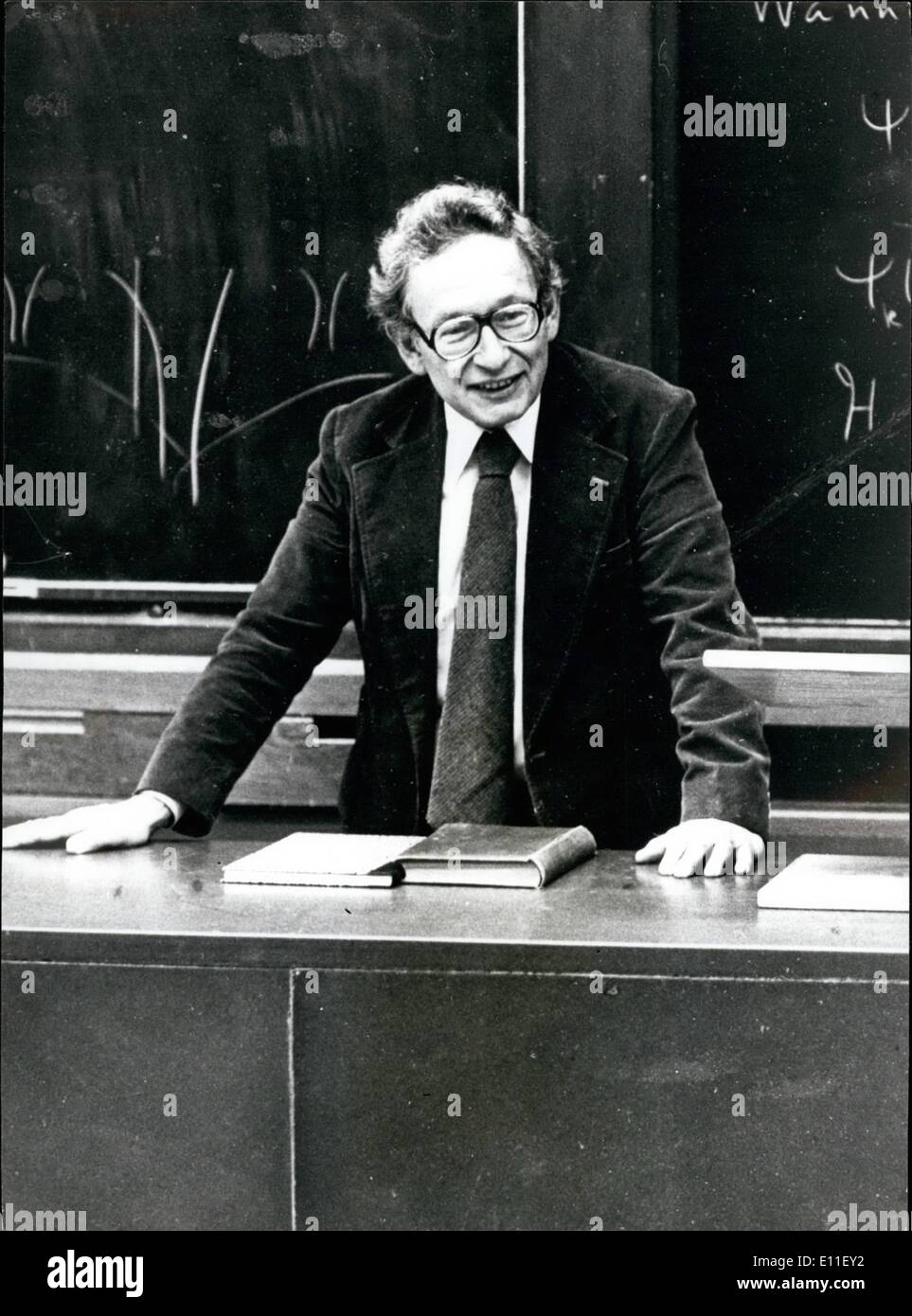 Oct. 10, 1977 - Prof Philip W. Anderson Nobel Prize In Physics: Prof Philip W. Anderson of Princeton University Department of Physics, U.S.A. has won the Nobel Prize in Physics Stock Photo