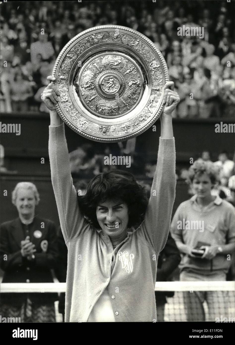 Jul. 07, 1977 - Virginia Wade Wins The Ladies Singles Title At Wimbledon: Britain's Virginia Wade, today won the ladies Singles Stock Photo