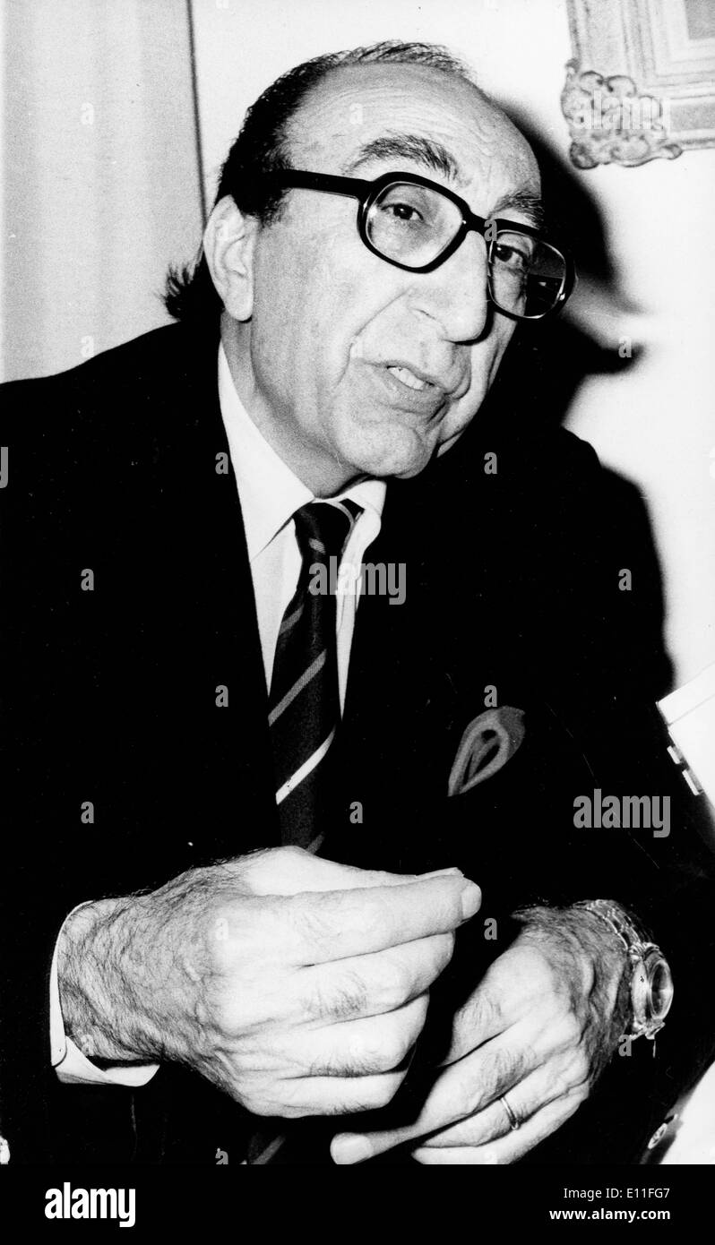 Jul 07, 1977; Athens, GREECE; Famous Heart Surgeon MICHAEL E. DE BAKEY in one of his lectures in Athens. (Credit Image: © Stock Photo