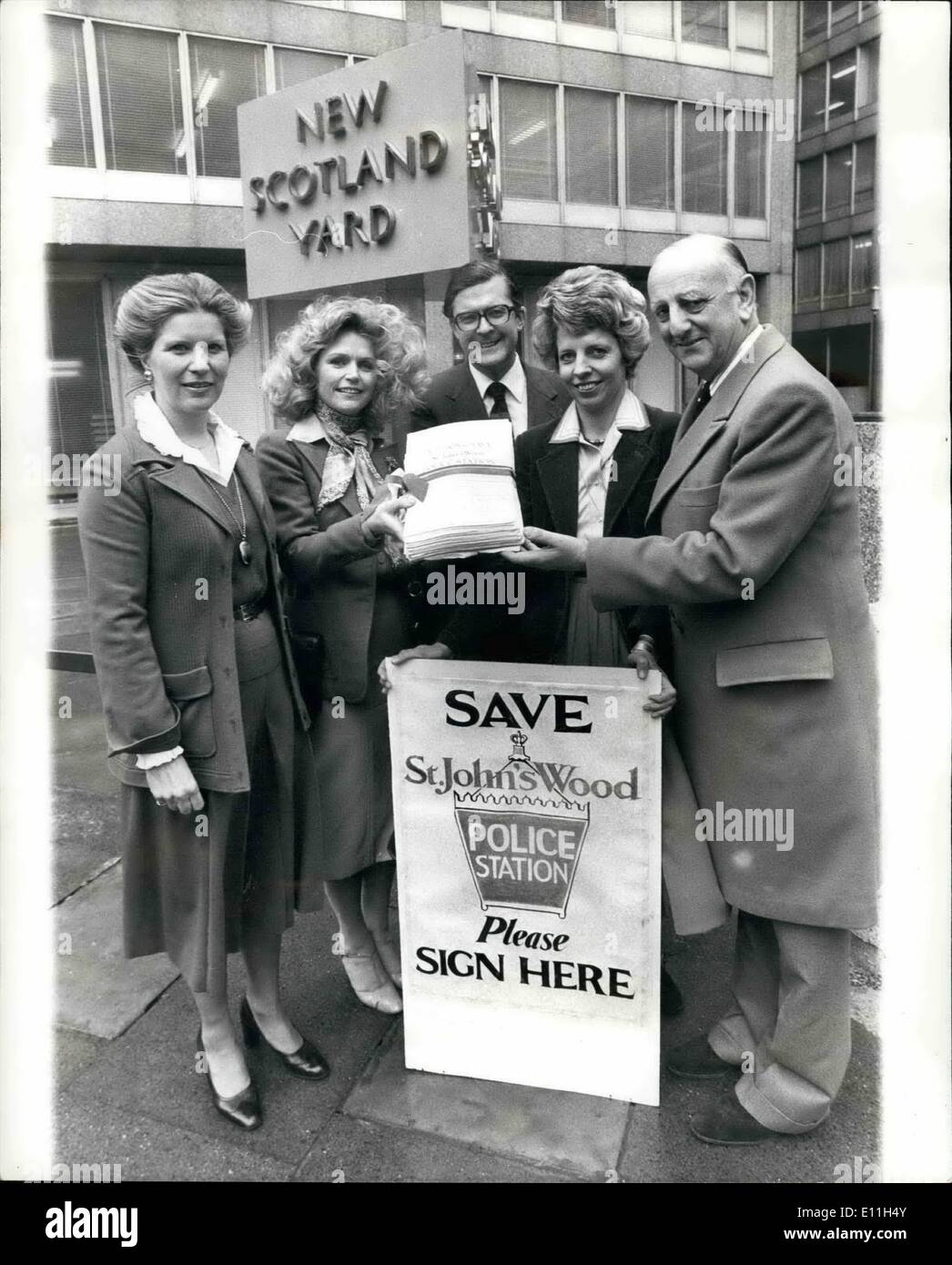 Mar. 03, 1978 - Lee Remick visits Scotland yard to present a petition: Actress Le Remick visited Scotland Yard today to try to persuade Police Commissioner Sir David Mcnee not to close her local police station at St. John's Wood. Other residents from the celebrity packed area, like commentator Brian Johnston and Local MP Kenneth Baker were present when Lee Remick presented a 7,601 signature petition. Photo shows Outside New Scotland Yard with the petition signed by 7,601 residents from St. Johns Wood - (left - right) Mrs Stock Photo