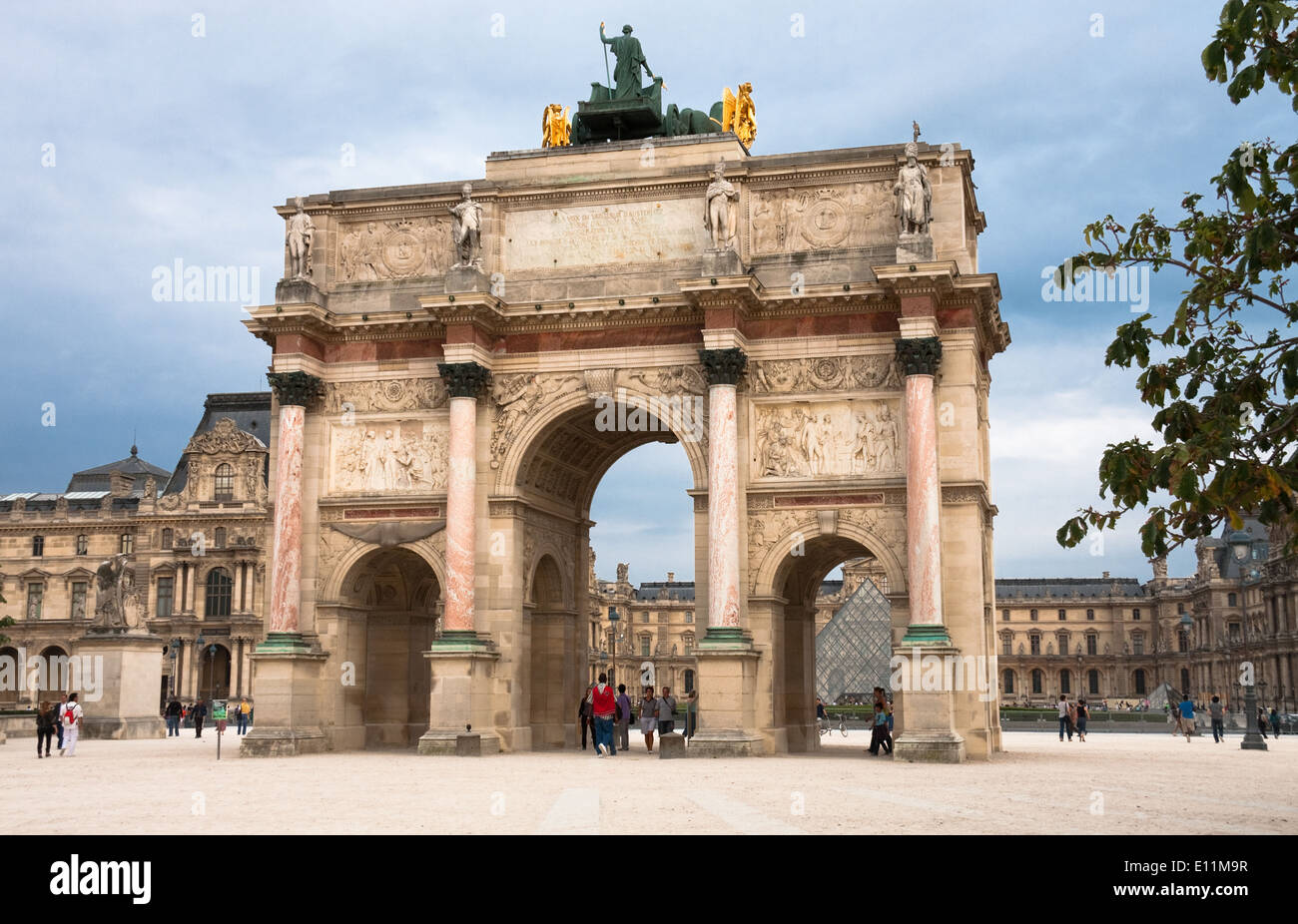 Arc de Triomphe du Carrousel, Paris, Frankreich - Arc de Triomphe du Carrousel, Paris, France Stock Photo