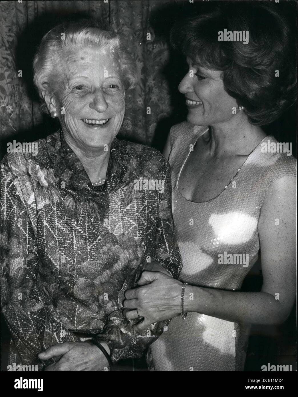 Edward and mrs simpson hi-res stock photography and images - Alamy