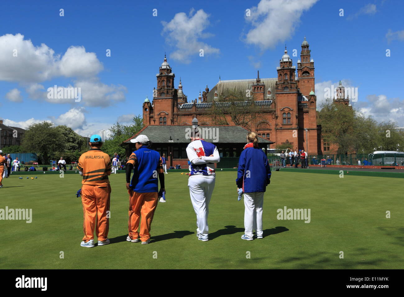 Kelvingrove Lawn Bowls Centre, Glasgow, Scotland, UK. 21st May, 2014.  - Malaysia and England mens & Womens Commonwealth Lawn Bowls being played in great weather on the new surfaces. Paul Stewart/Alamy News Stock Photo