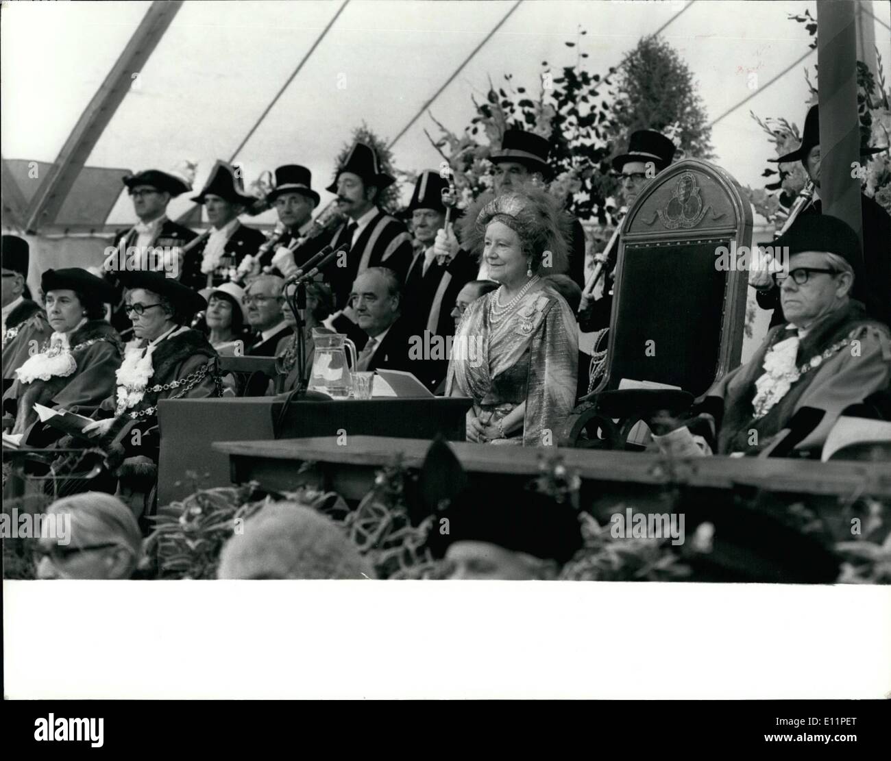 Aug. 08, 1979 - Installation Of The Queen Mother As Lord Warden And Admiral Of The cinque Ports At Dover: The ceremony of the Installation of her Majesty Queen Elizabeth the Queen Mother as Lord Warden and Admiral of Cinque Ports andconstable of Dover Castle. The name of the Cinque Ports is derived from Quinque Portuus and as this name implies, were five harbours; Hastings, New Romney, Hythe, Dover and Sandwich. The Cinque Ports were in existence before the Norman Conquests and were the Anglo-Saxon successors to the Roman system of coastal defense in the South East of the country Stock Photo