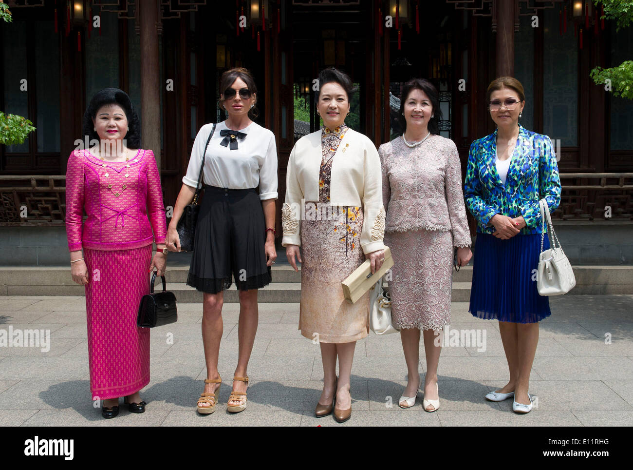 L r cambodian prime minister hun hi-res stock photography and