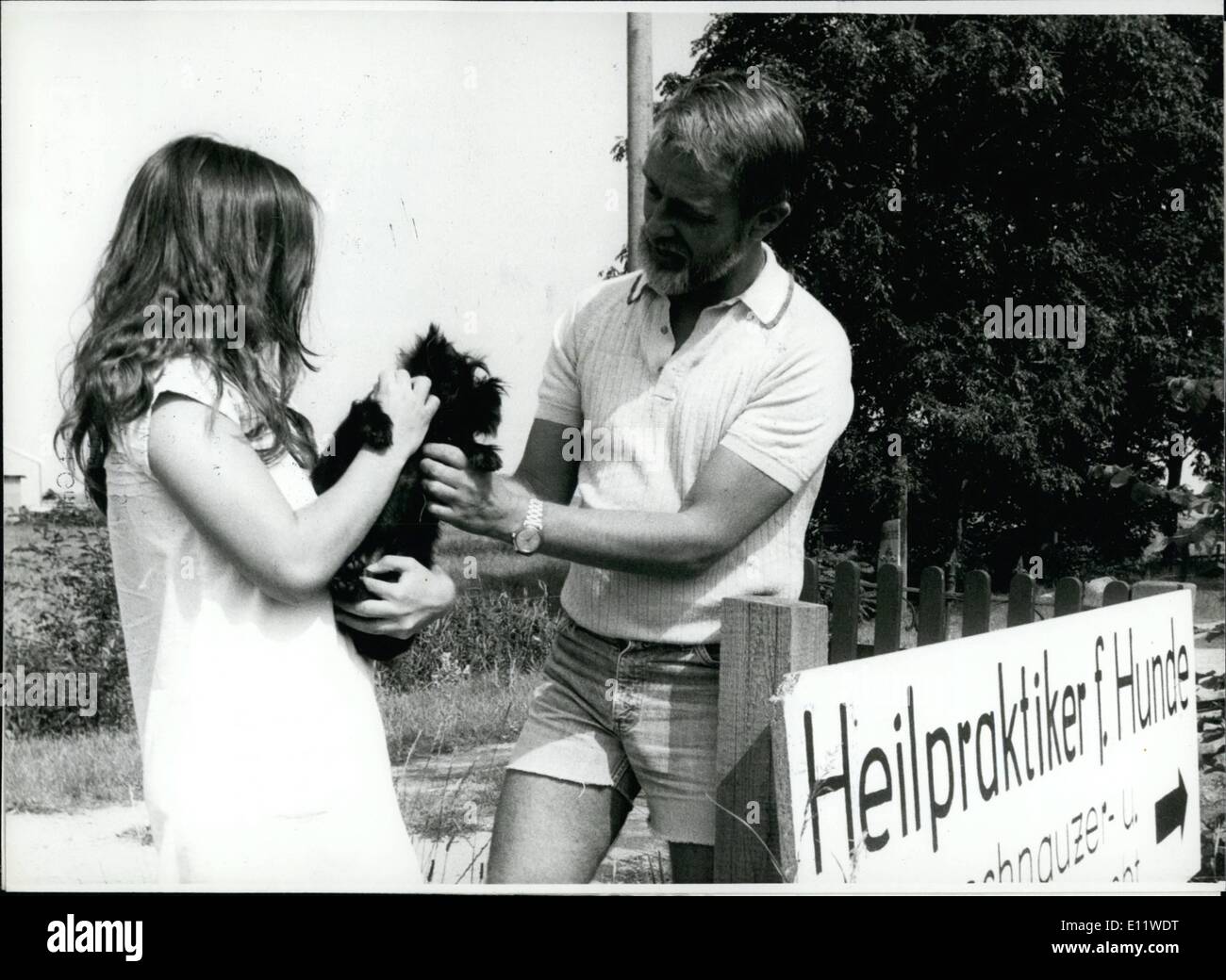 May 05, 1980 - Randolf Andreas Behnke: Non-Medical Practioner for Dogs: Alot of dog-owners are knowing Randolf Andreas Behnke (in the picture at the First Contact with a new patient), the only non-medical practioner for dogs in the Federal . Republic. His telephone number saved more than one suffering dog and mostly the animal must not even be brought into far-away Dithmarschen (Schleswig-Holstein). So for example, the paralyzed dachshund or the dog, blind by the grey cataract Stock Photo