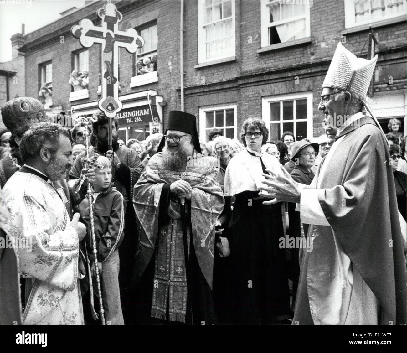 May 05, 1980 - Archbishop leads Pilgrim at Walsingham: 15,000 pilgrims by the Archbishop of Canterbury, the Most Rec Robert Runcie, gathered at Walsingham, Norfolk, yesterday to give thanks for the life of the Virgin Mary. it was the first time in modern history that an Anglican Primate officiated at the ceremony; and outdoor Solemn Mass was celebrated in the Abbey grounds. Protestors demonstrated against the visit and the Archbishop had to walk past various banners. the Duchess of Kent, who lives nearby at Amer, sat with other pilgrims and queued to receive Communion Stock Photo