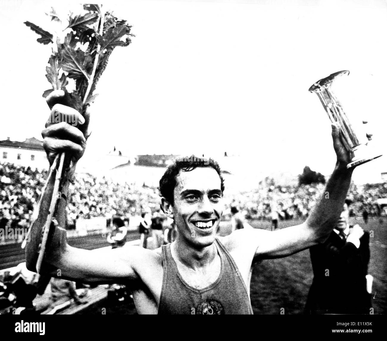 Runner Steve Ovett with trophy Stock Photo