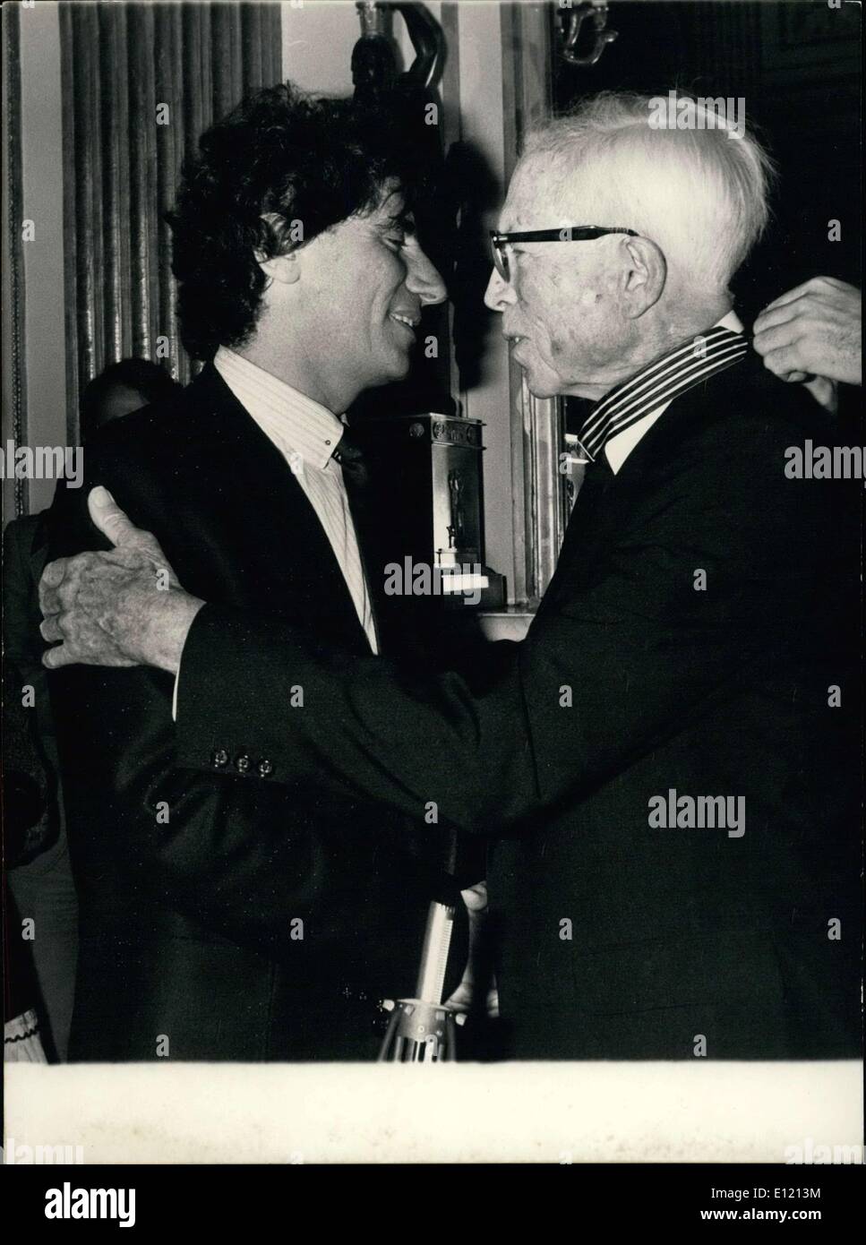 Oct. 06, 1981 - The great American director, producer, and senwriter, King Vidor right is seen here with the Minister of Cu Stock Photo