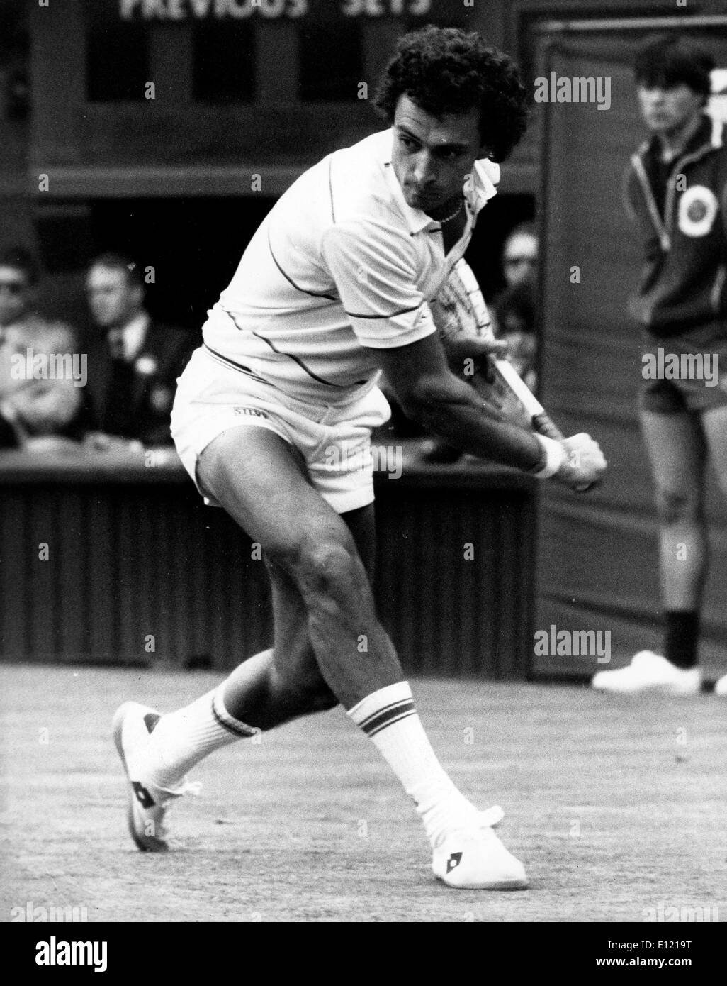 JOSE LUIS CLERC playing against J Lloyd at Wimbledon Stock Photo