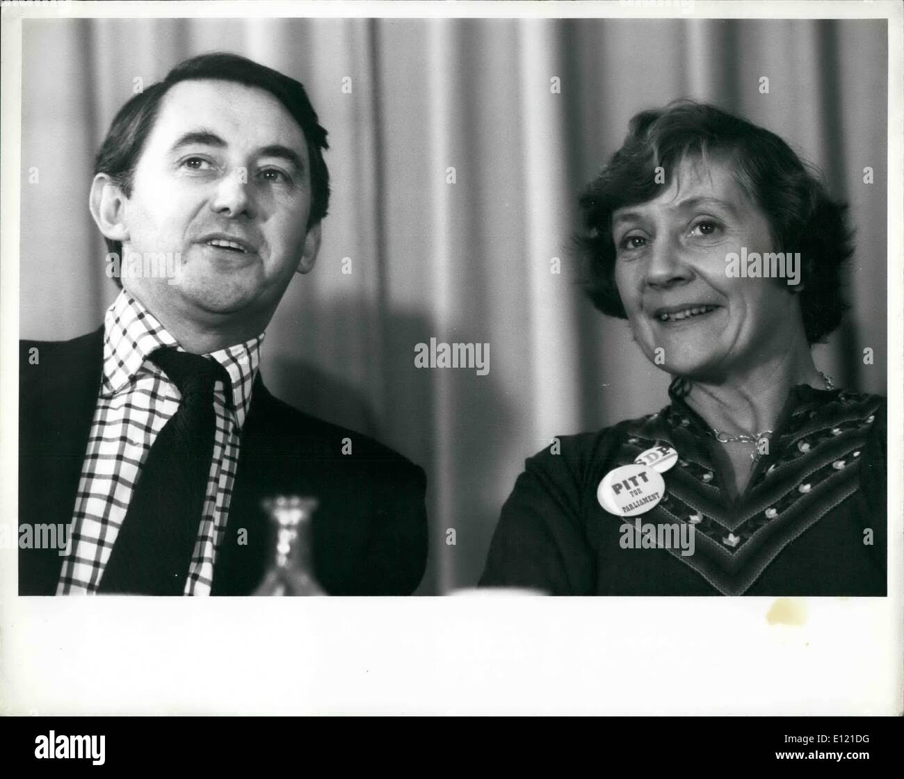 Oct. 10, 1981 - Croydon by-election : David steel and Shirley Williams photographed at bill pitt's election meeting in croydon last night. the croydon by -election takes place tomorrow, Thursday. Stock Photo