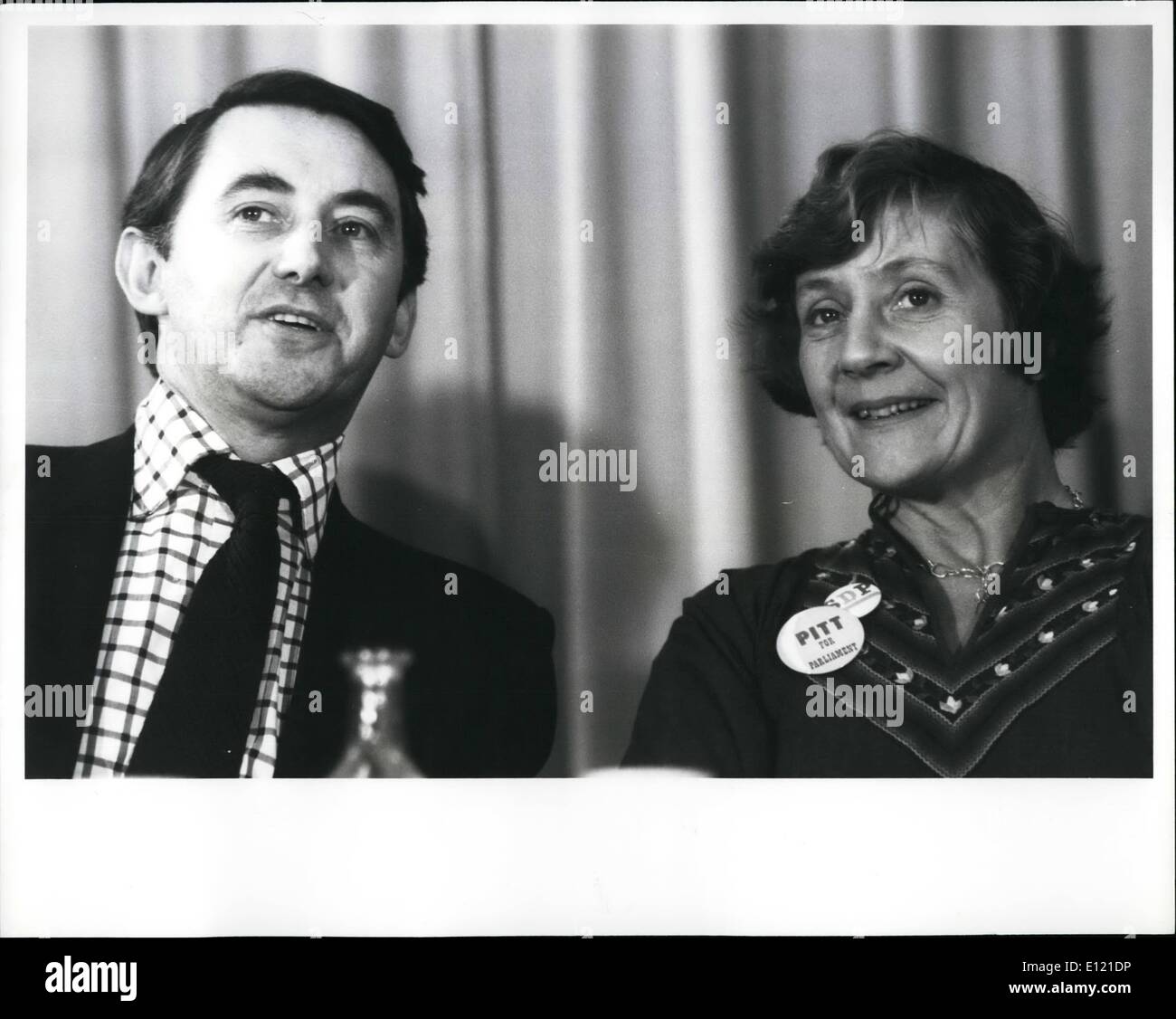 Oct. 10, 1981 - Croydon By-Election: David Steel and Shirley Williams photographed at Bill Pitt's election meeting in Croydon last night. The Croydon by-election takes place tomorrow, Thursday. Stock Photo