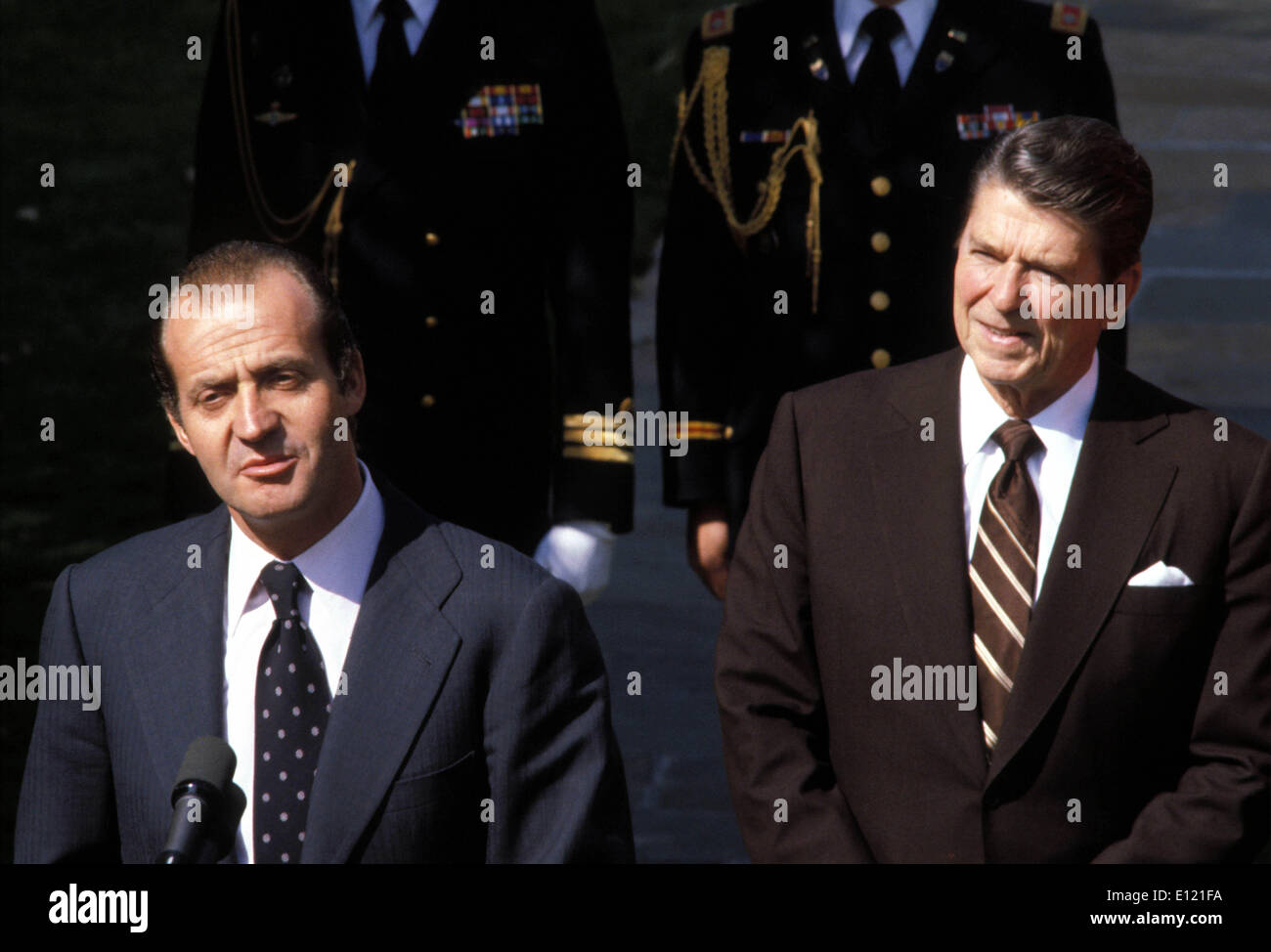 Oct 13, 1981; Washington, DC, USA; United States Republican President RONALD REAGAN and King of Spain JUAN CARLOS I during welcoming ceremony at the White House.. (Credit Image: KEYSTONE Pictures USA/ZUMAPRESS.com) Stock Photo