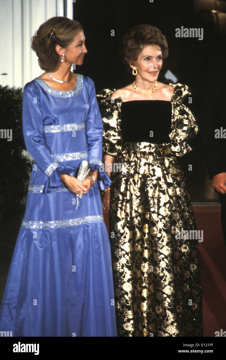 President Ronald Reagan, Nancy Reagan, King Juan Carlos I, and Queen Sophia  Stock Photo - Alamy