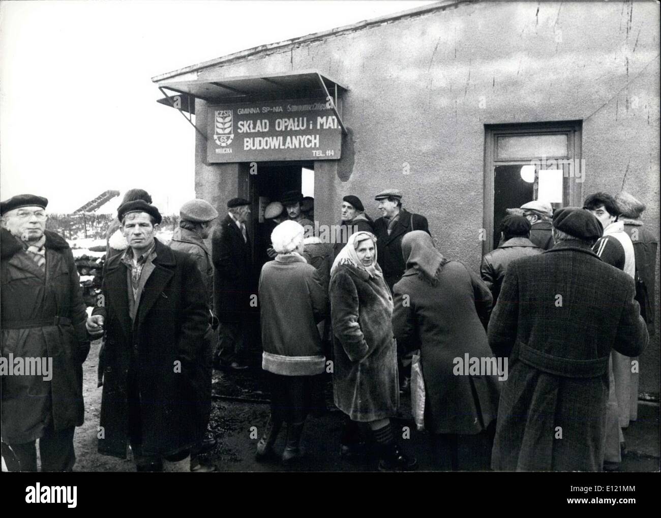 Polish Rations In line press hi-res stock photography and images - Alamy