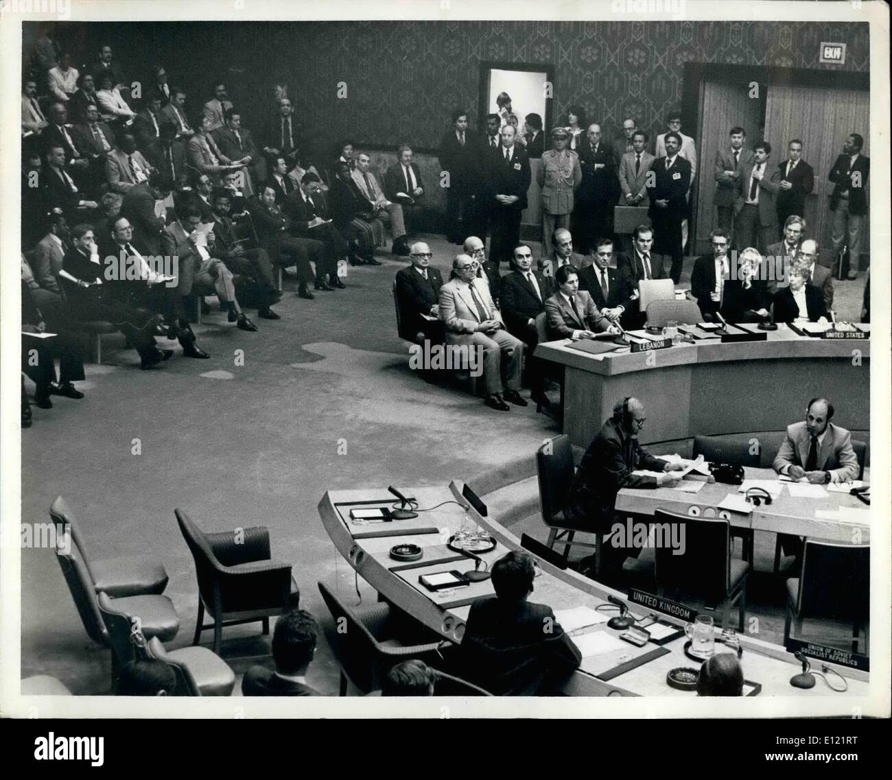 Oct. 10, 1982 - THE UNITED NATIONS, NEW YORK CITY THE NEWLY ELECTED PRESIDENT OF LEBANON, SHEIKH AMIN TRAVEL, SPOKE BEFORE THE SECURITY COUNCIL MEETING ON THE EXTENSION OF UNITED NOTIONS FORCES IN unarm. ,HEIKH GEHAYEL REQUESTED A THREE FOYTH EXTENSION OF THE FORCES. TITER HIS SPEECH THE COLSICIL VE.T GAD EXTENDED THE FORCES FOR THE THREE MONGHS O.P.S. HR. GEVAYEL SPEEKING AT THE comm. TABLE. TO THE LEFT IN THE FIRST RON OF SPECTATOR, HIS RIGHT HAND UP TO HIS FACE IS THE ISRAELI OBASSADOR TO THE UNITED NATIONS 0,. YAHUDA ALGA Stock Photo