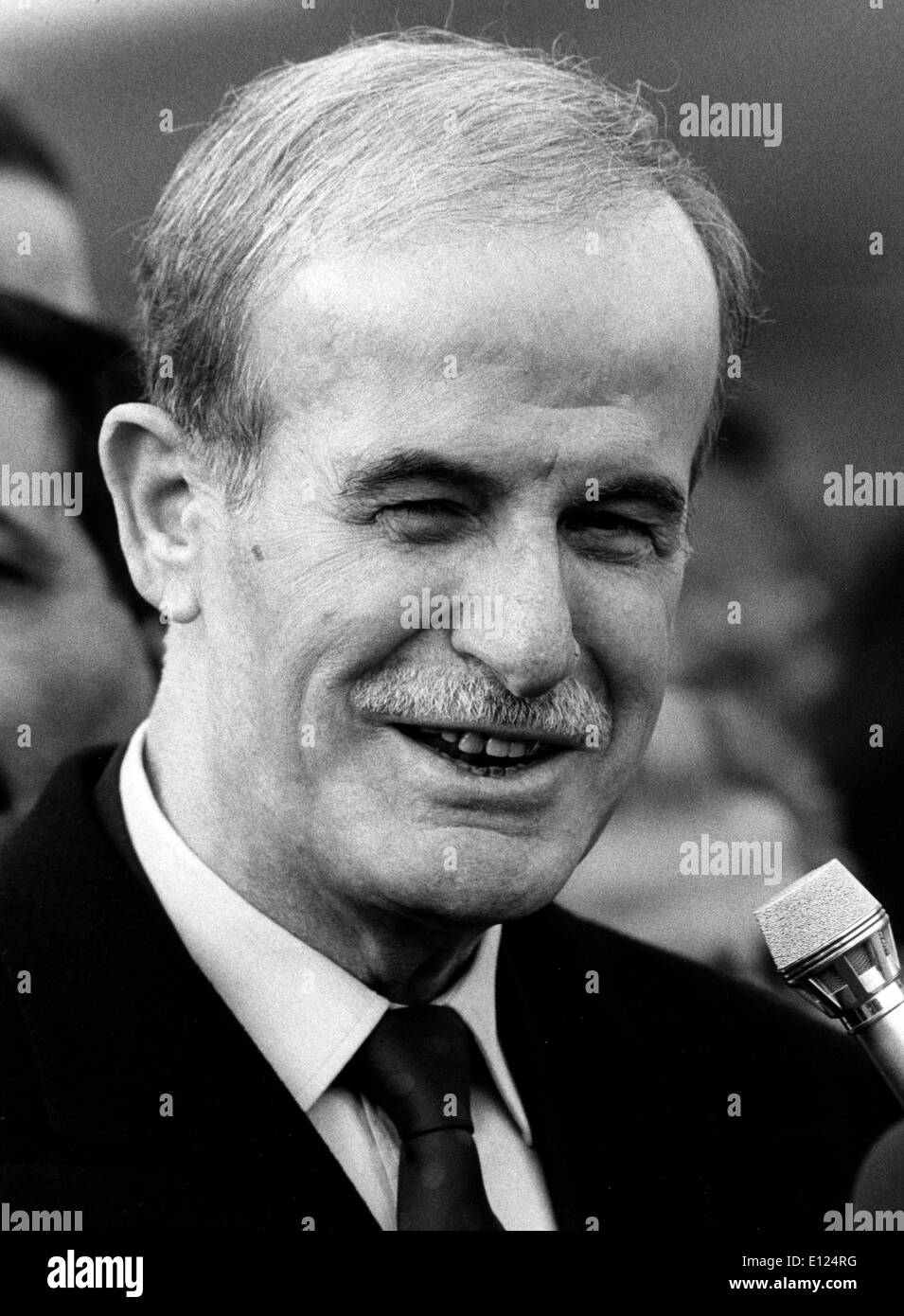 Nov 23, 1990; Geneva, Switzerland; Syrian President HAFEZ EL ASSAD at a press conference after a meeting with US President Stock Photo