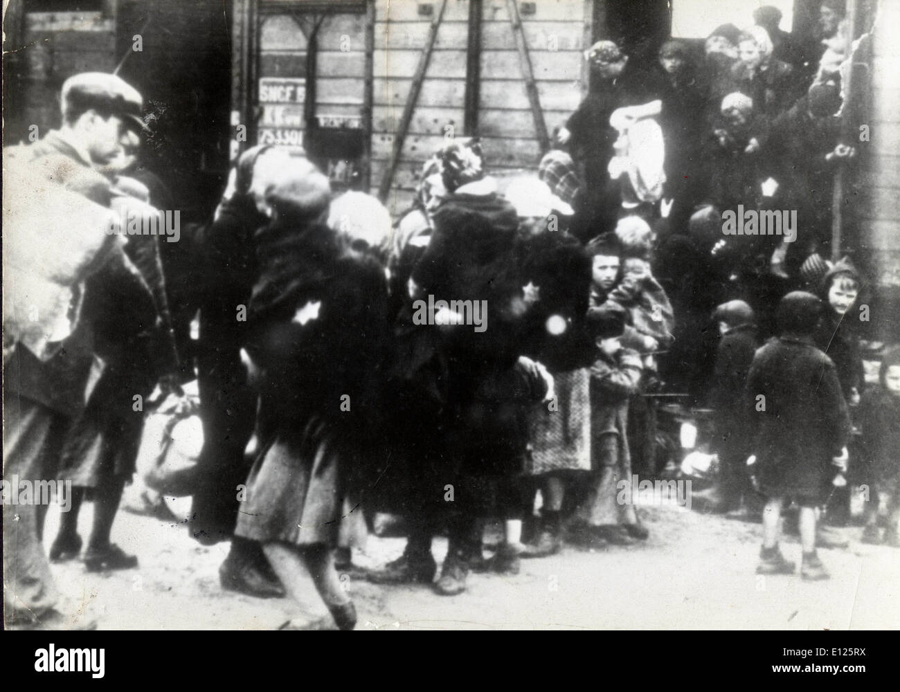 Jan 24, 2005; Auschwitz, POLAND; File Photo. Date Unknown Women and children arriving at the Auschwitz concentration camp duri Stock Photo