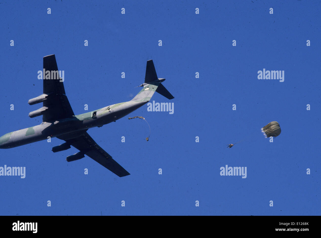 Us military us army hi-res stock photography and images - Alamy