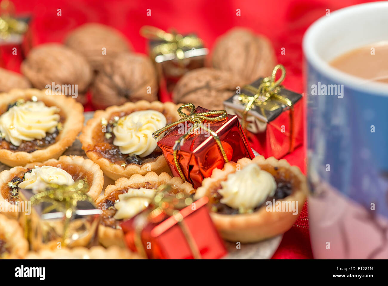 Tea and mince pies Stock Photo Alamy