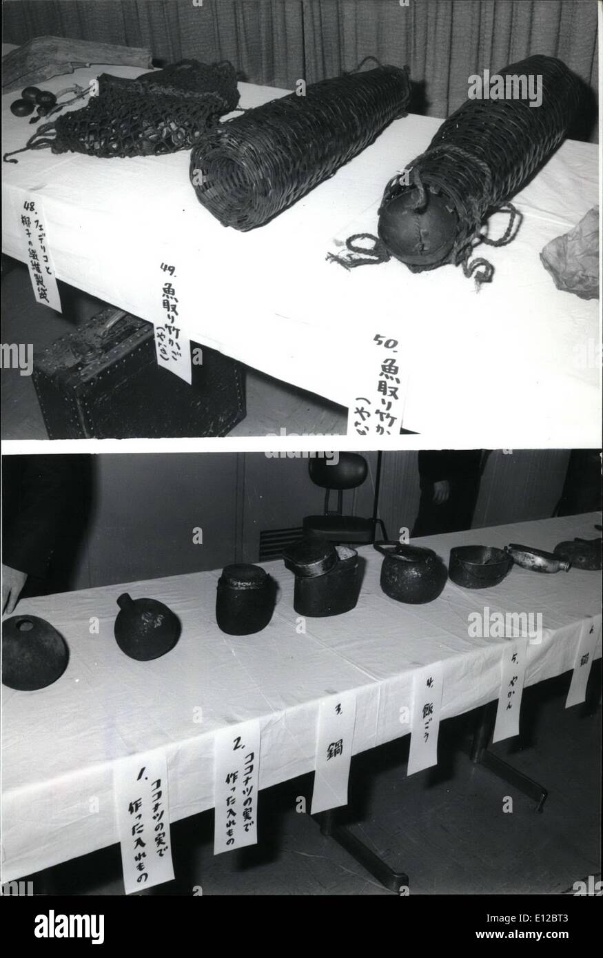 Fish Trap Army Example Dec. 09, 2011 - Fish traps made with bamboo strips, and a carrying bag ...